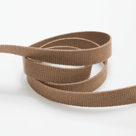 Fabricut_ModernGentleman_LandingPage_ChairPillowTrim